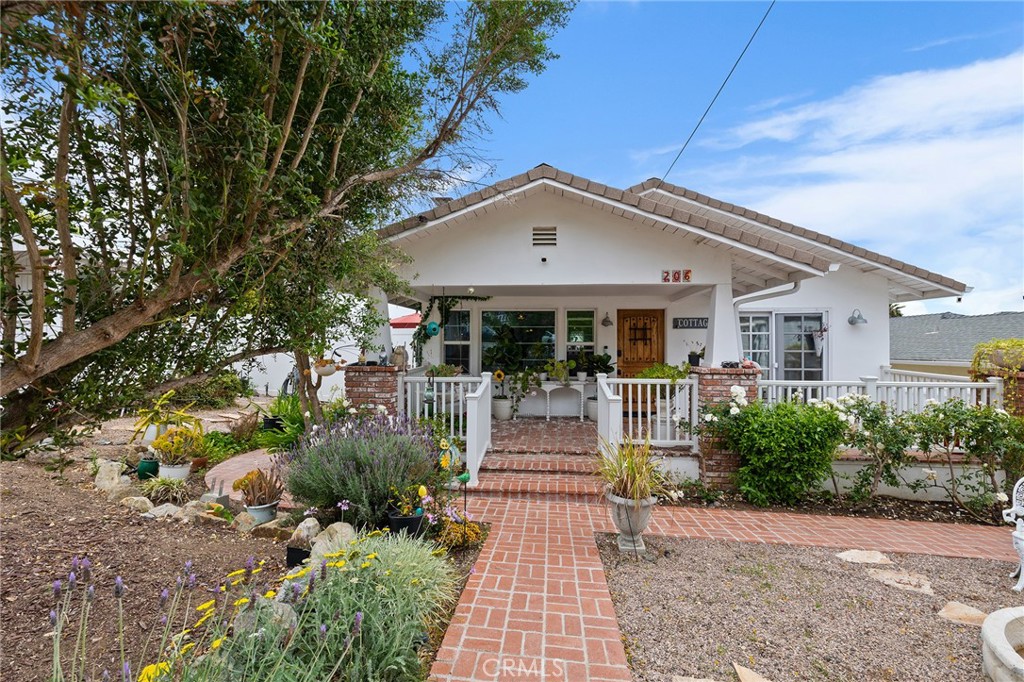 206 S Wisconsin Street Property Photo 1