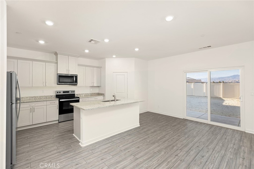 42499 Aruba Court Property Photo 6