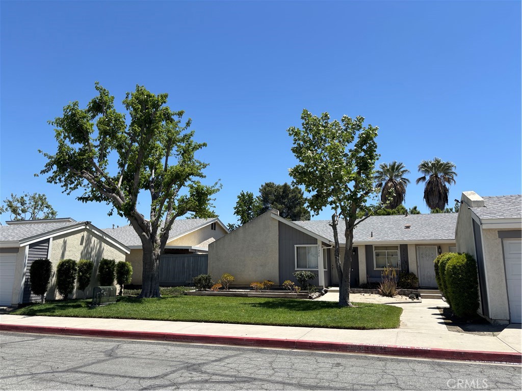 25926 Baylor Way Property Photo 1