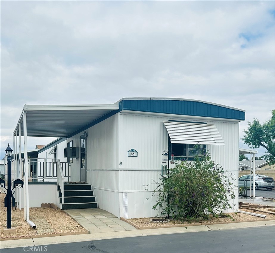 1150 N Kirby Street 55 Property Photo 1