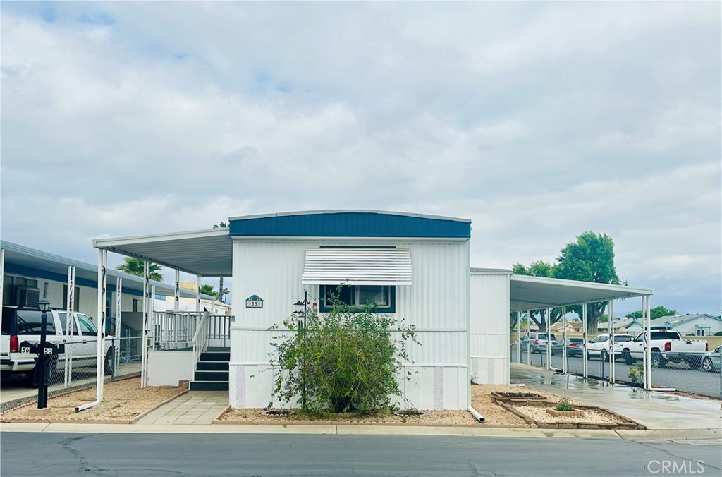 1150 N Kirby Street 55 Property Photo 2