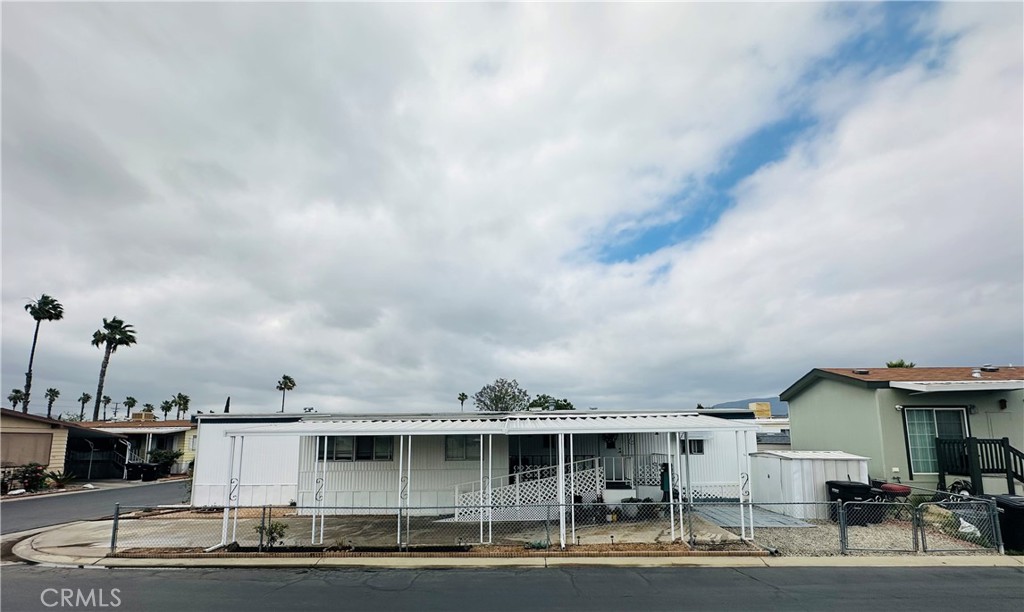 1150 N Kirby Street 55 Property Photo 5