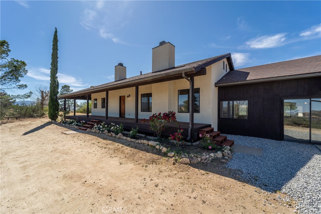 61826 Spanish Dagger Lane Property Photo 4