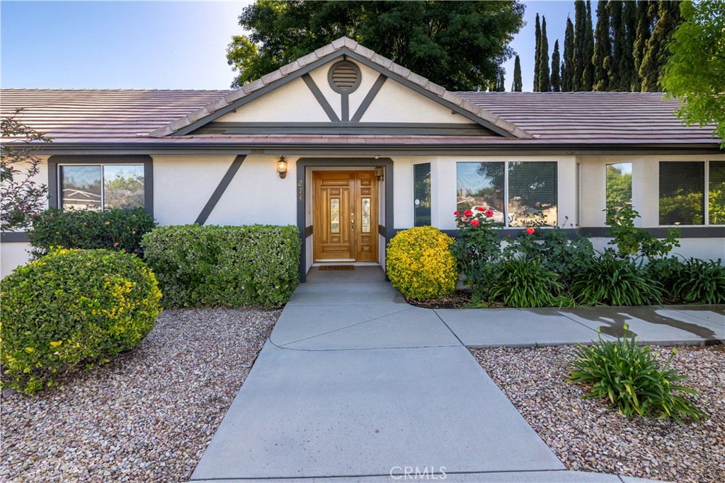 274 N Hemet Street Property Photo 6