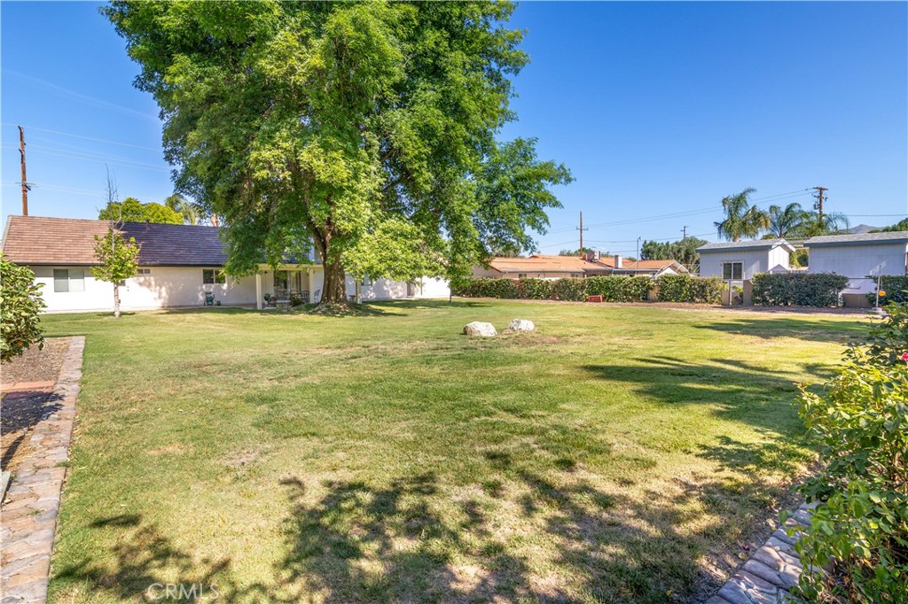 274 N Hemet Street Property Photo 7