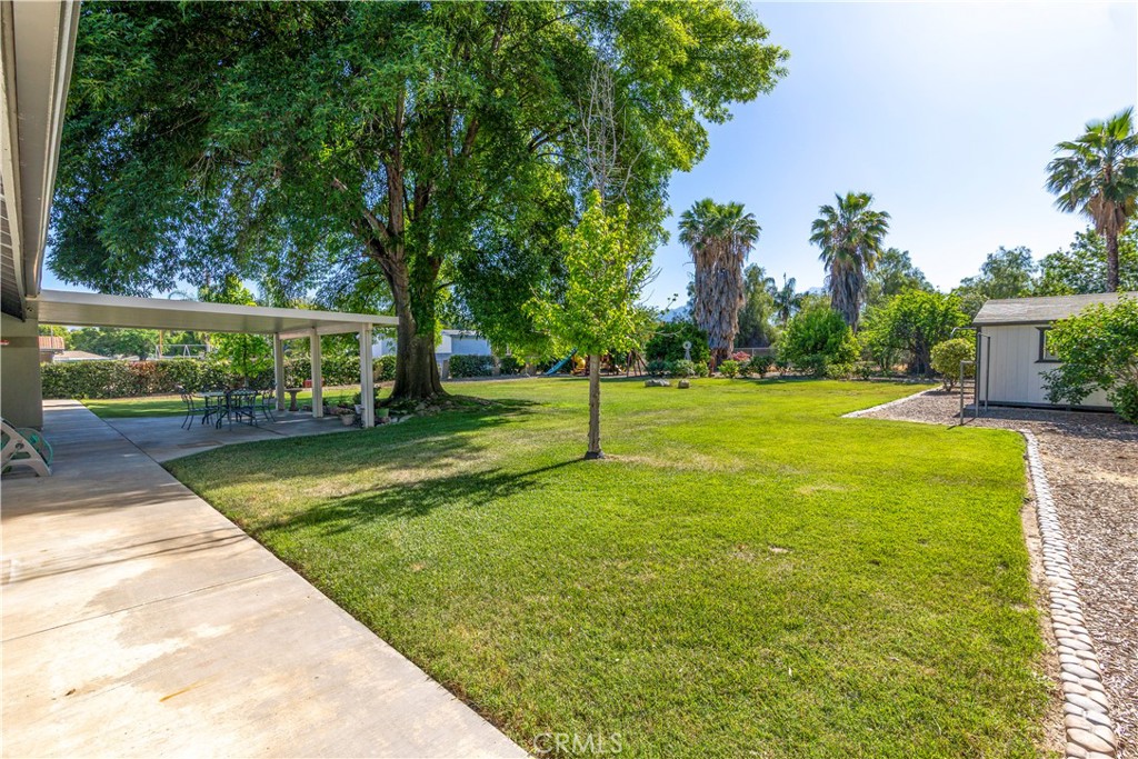 274 N Hemet Street Property Photo 9