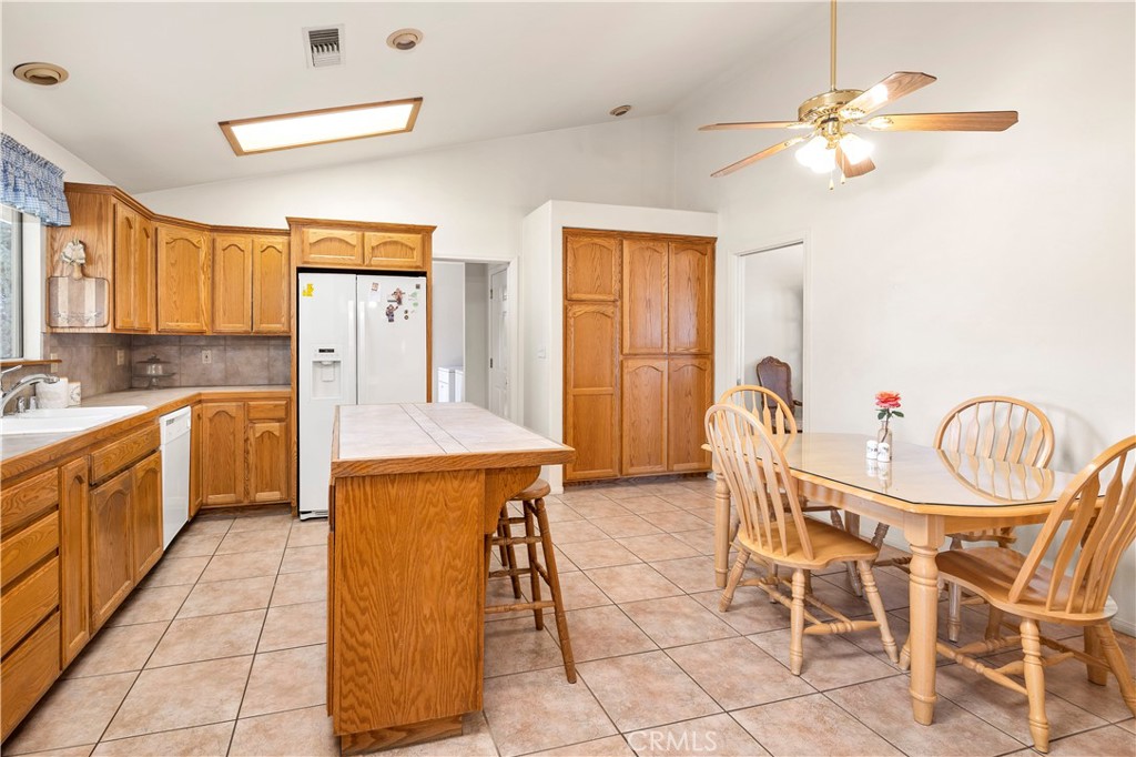 274 N Hemet Street Property Photo 46