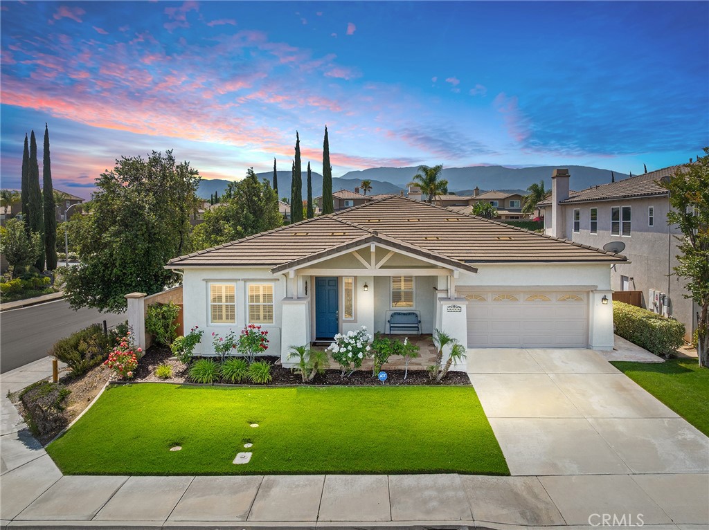 44774 Pride Mountain Street Property Photo 1
