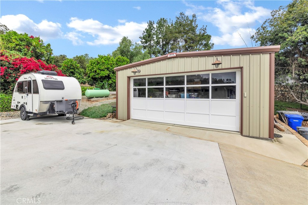 735 Del Valle Drive Property Photo 44