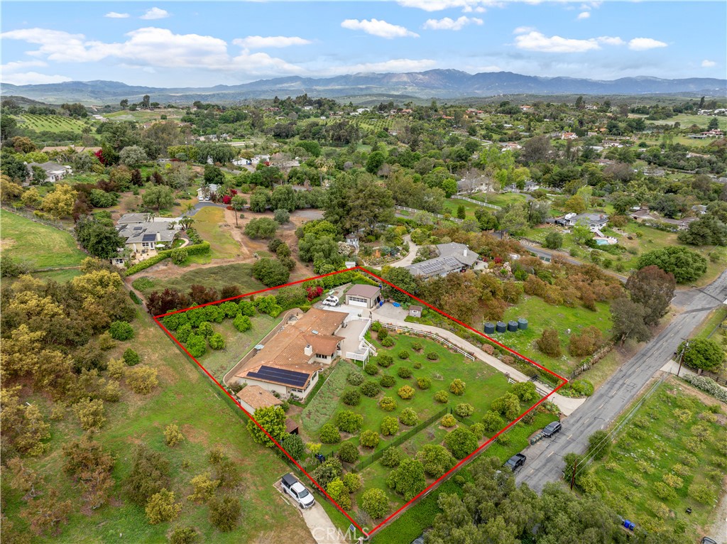 735 Del Valle Drive Property Photo 47