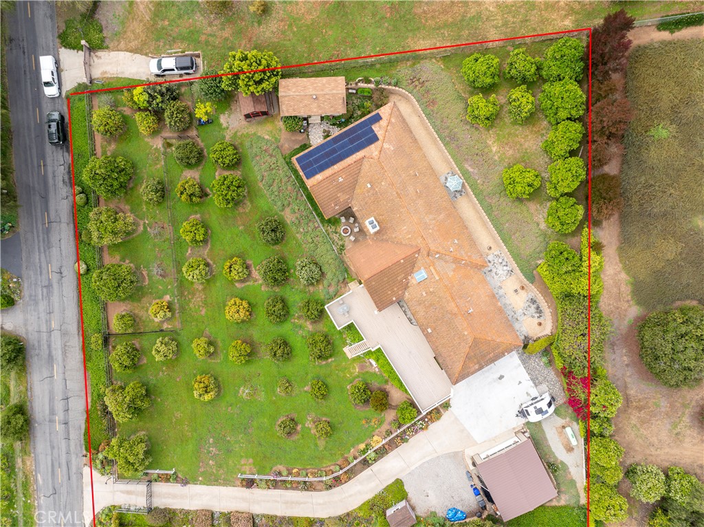 735 Del Valle Drive Property Photo 48