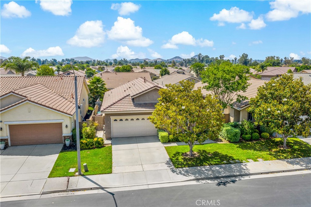 28187 Meadowsweet Drive Property Photo 2