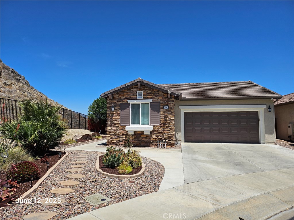 200 Janzen Way Property Photo 1