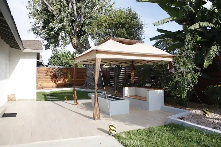1934 W Victoria Avenue Property Photo 10