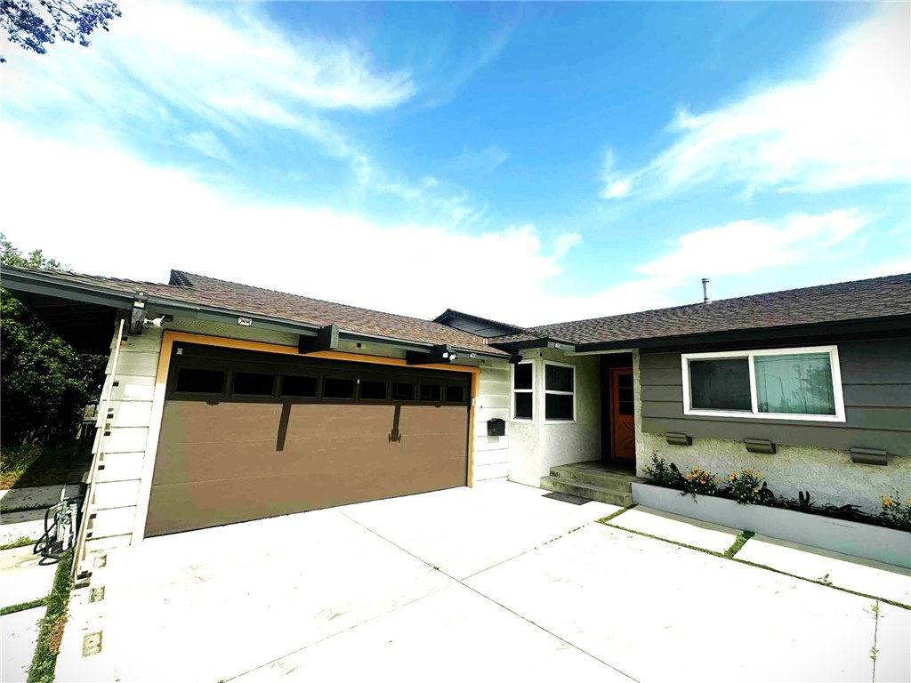 1934 W Victoria Avenue Property Photo 11