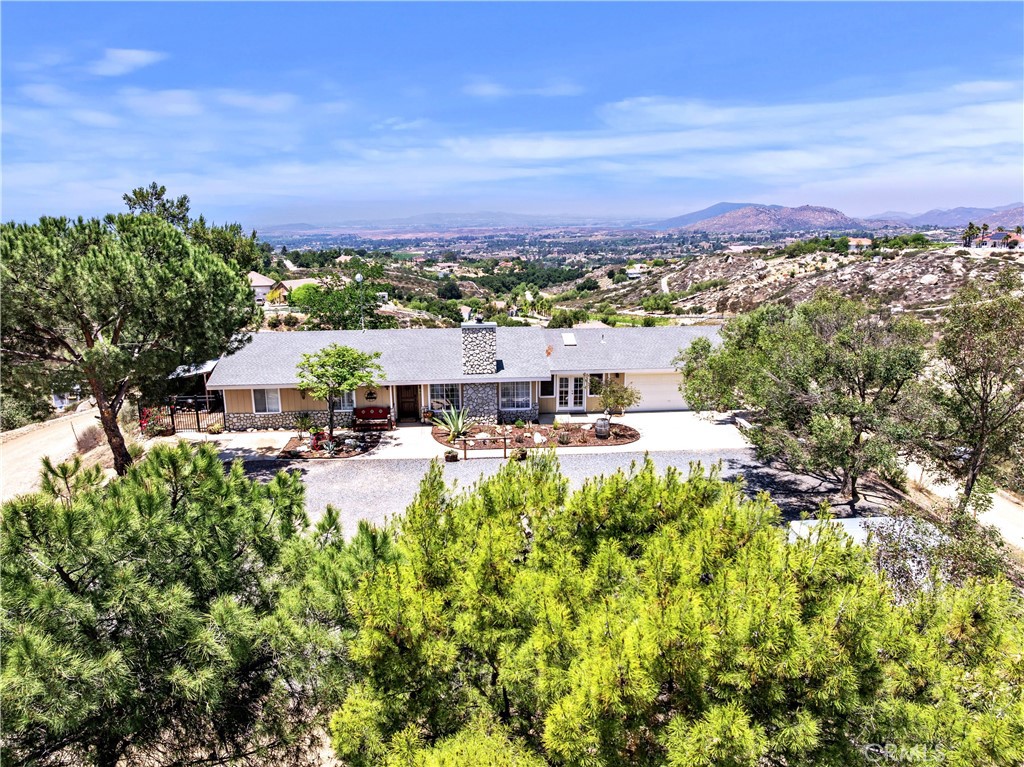 40125 Scanlon Road Property Photo 1