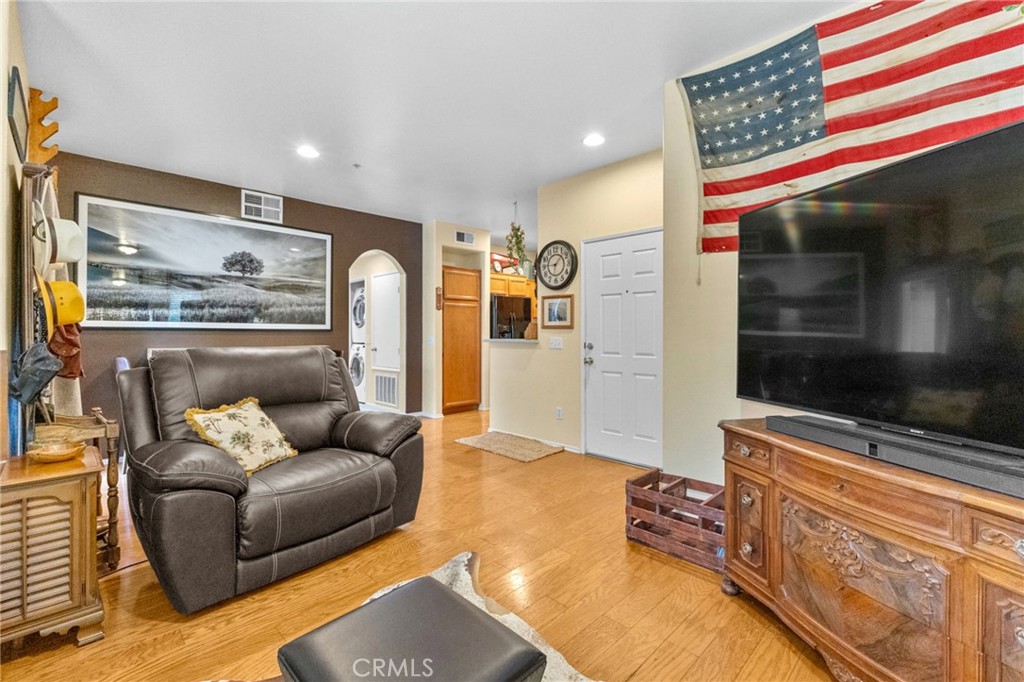 26308 Arboretum Way 201 Property Photo 11