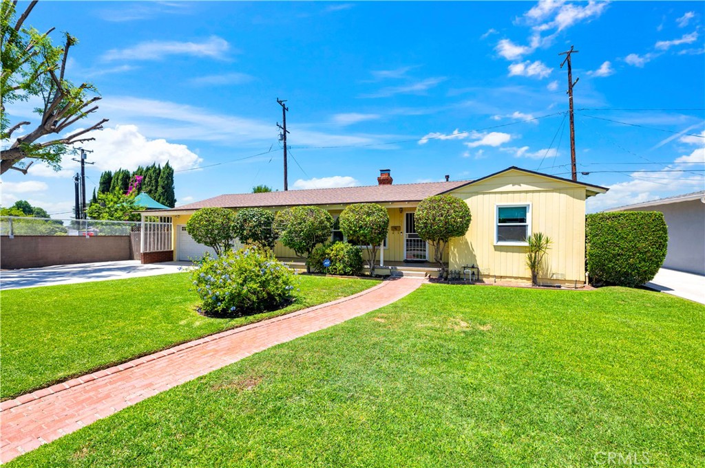 2655 Treelane Avenue Property Photo 1