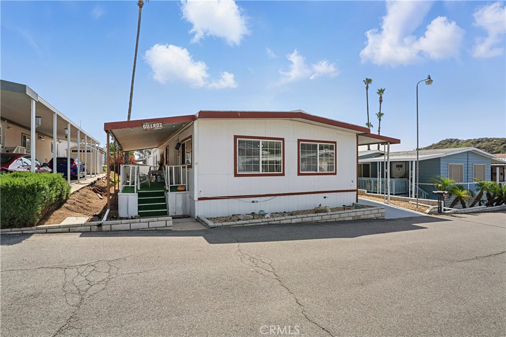 32600 State Hwy 74 Ca 51 Property Photo 2