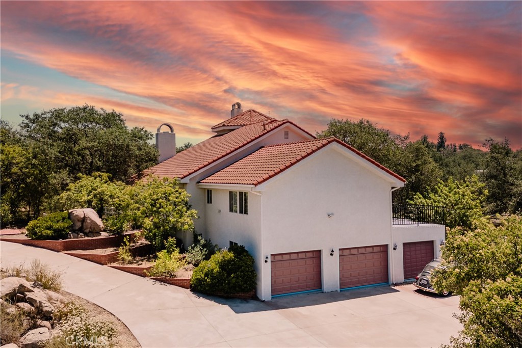 19605 Carancho Road Property Photo 2
