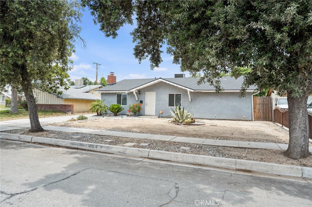 1124 Montrose Avenue Property Photo 4