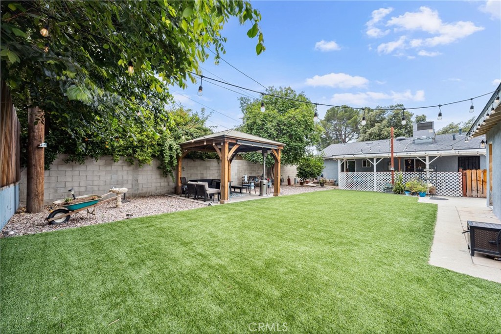 1124 Montrose Avenue Property Photo 26