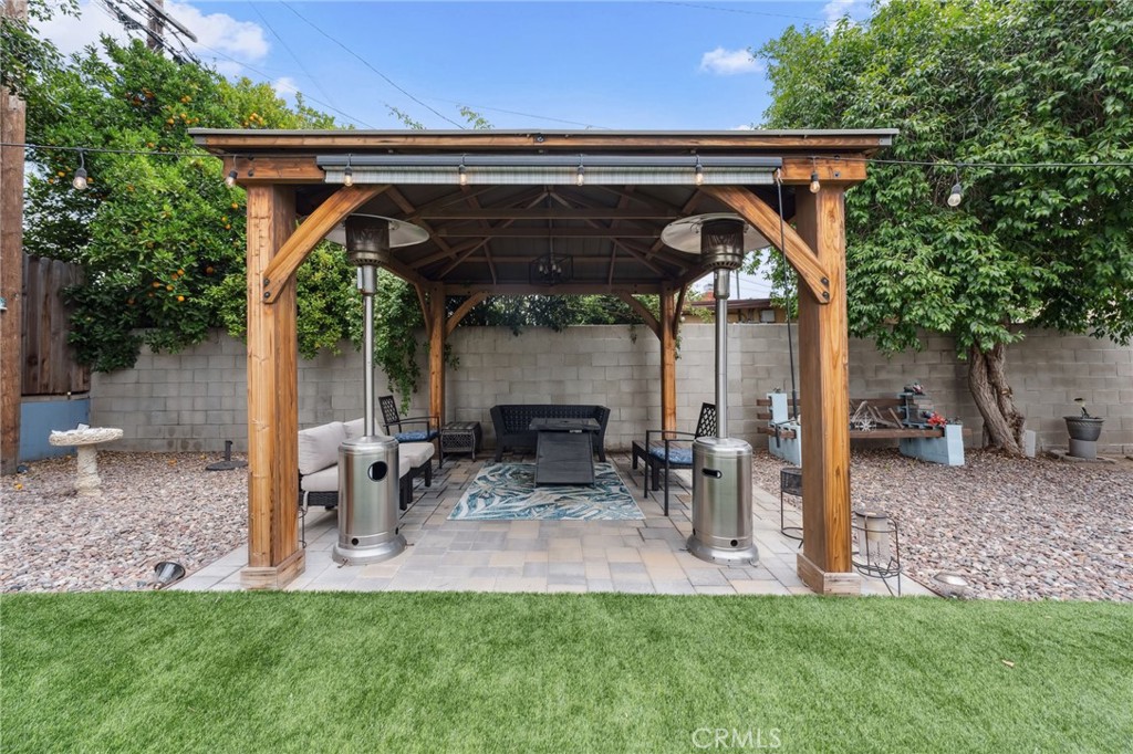 1124 Montrose Avenue Property Photo 30