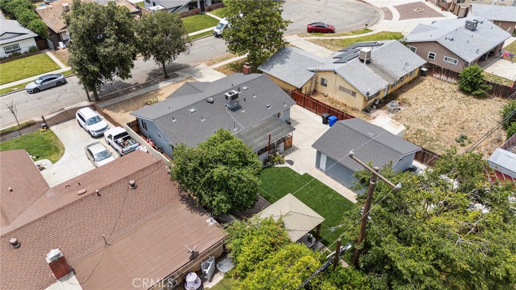 1124 Montrose Avenue Property Photo 38