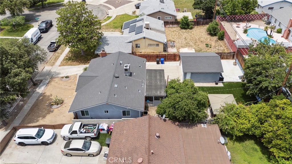 1124 Montrose Avenue Property Photo 39