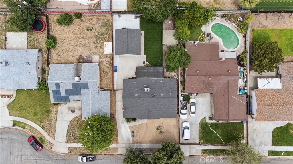 1124 Montrose Avenue Property Photo 41