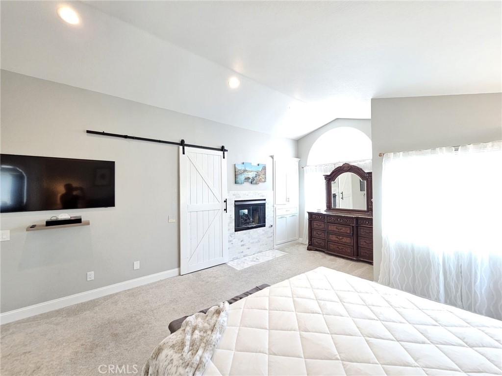 7367 Mountain Laurel Dr Property Photo 13