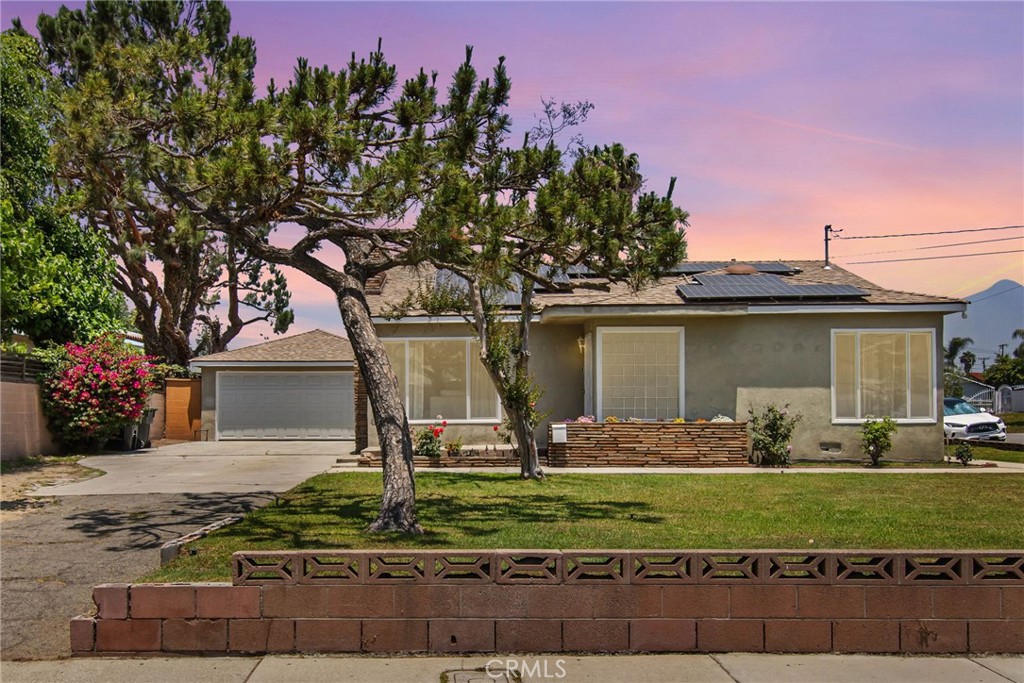 5342 Kingsley Street Property Photo 1