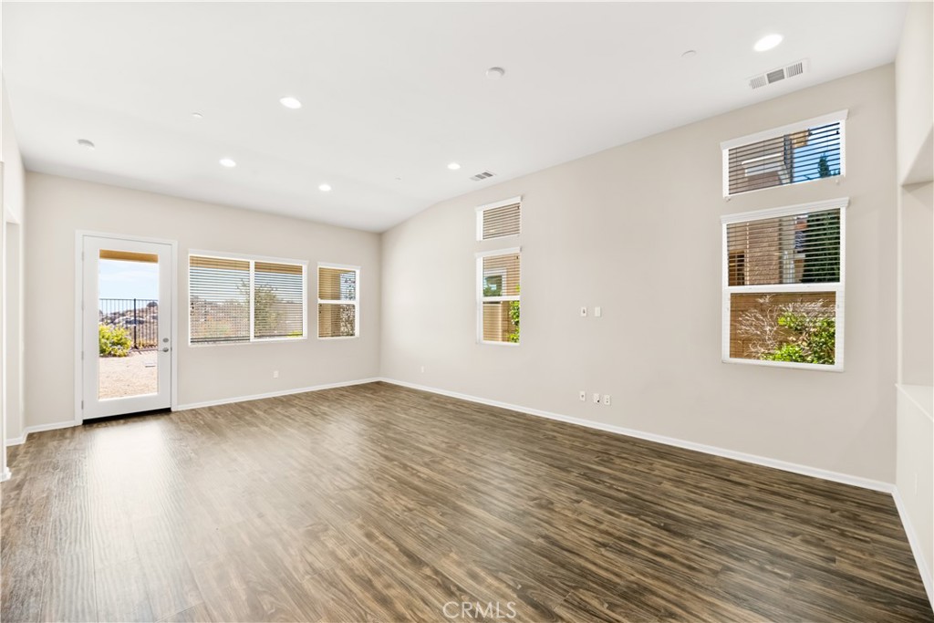 36432 Chervil Court Property Photo 11