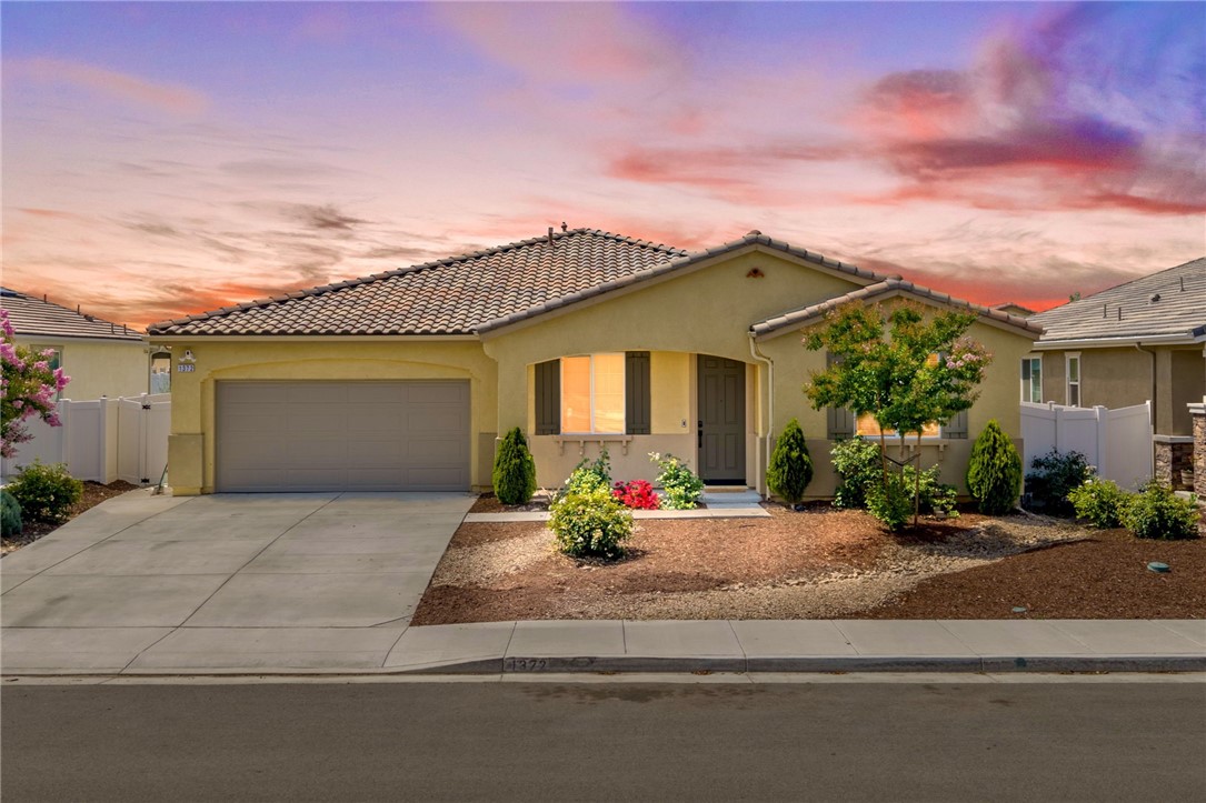 1372 Bello Place Property Photo 1