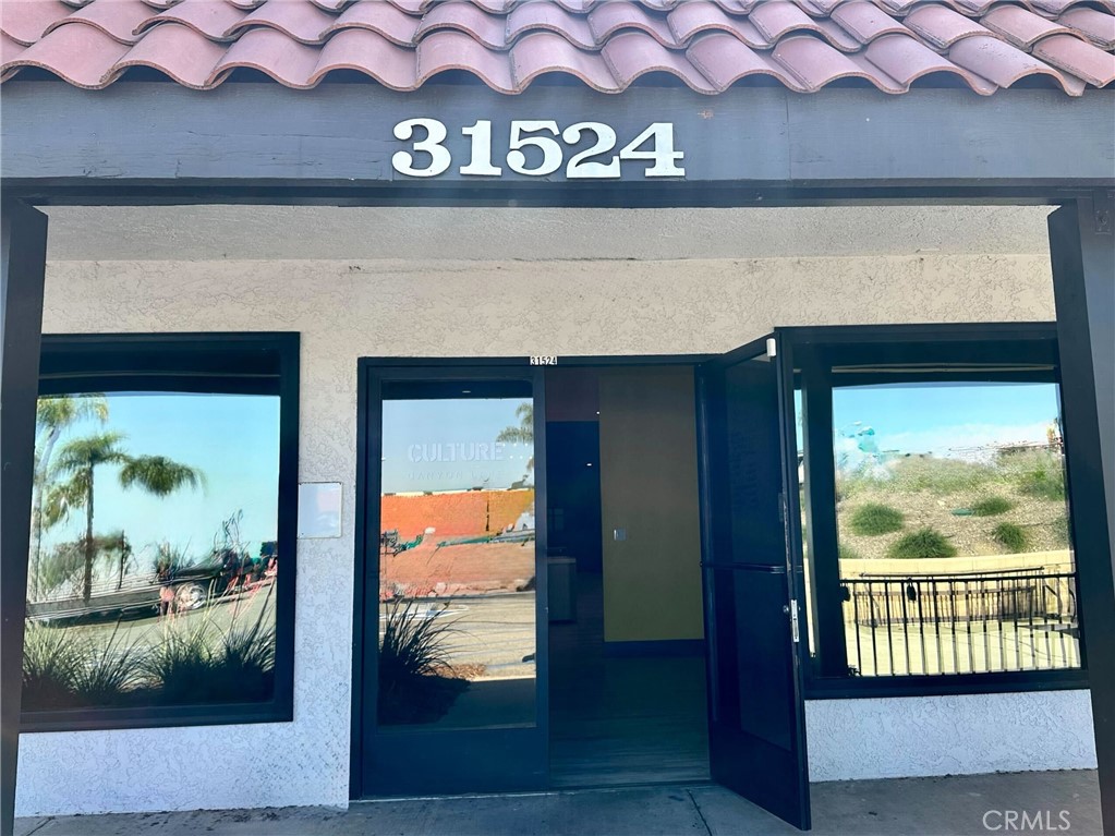 31524 Railroad Canyon Road Property Photo 12