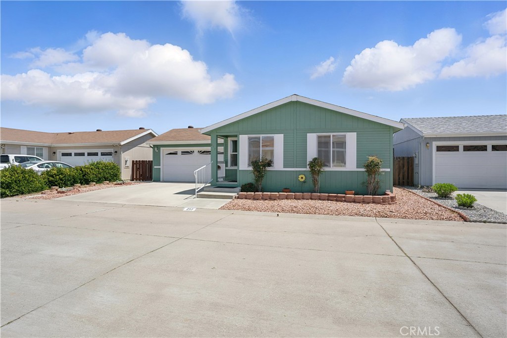 27250 Murrieta Road 257 Property Photo 2