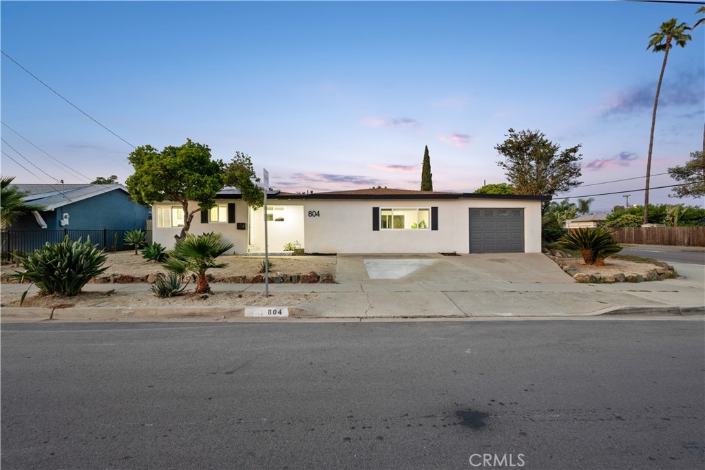 804 Daisy Street Property Photo 1