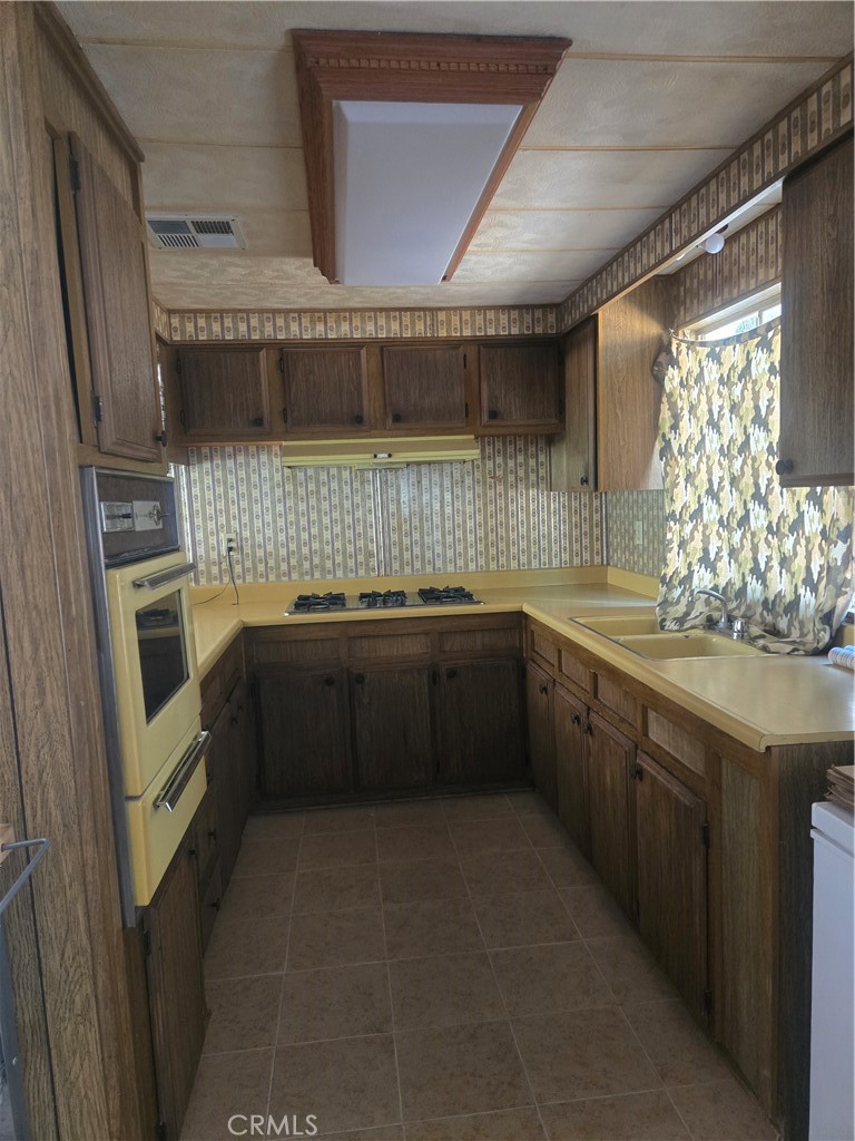 45700 Grouse Street Property Photo 9
