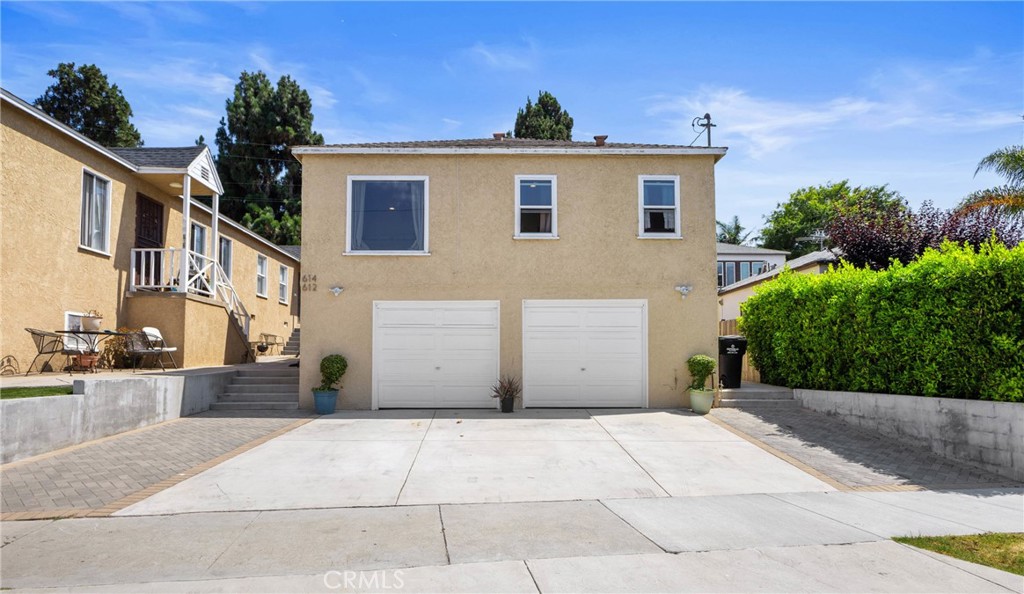612 E Fairview Boulevard Property Photo 3