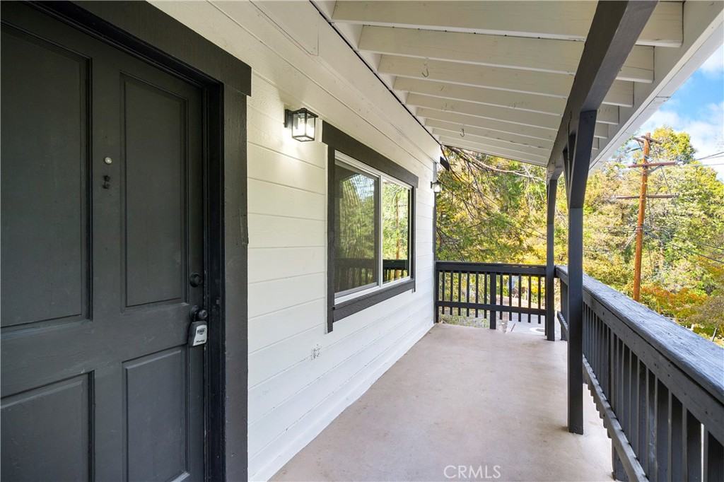 814 Glen View Lane Property Photo 4