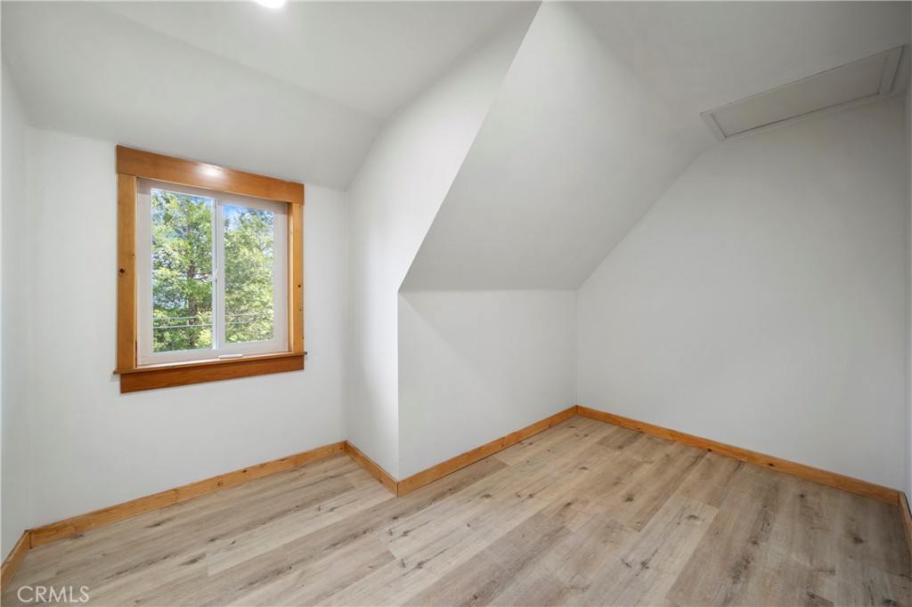 814 Glen View Lane Property Photo 18