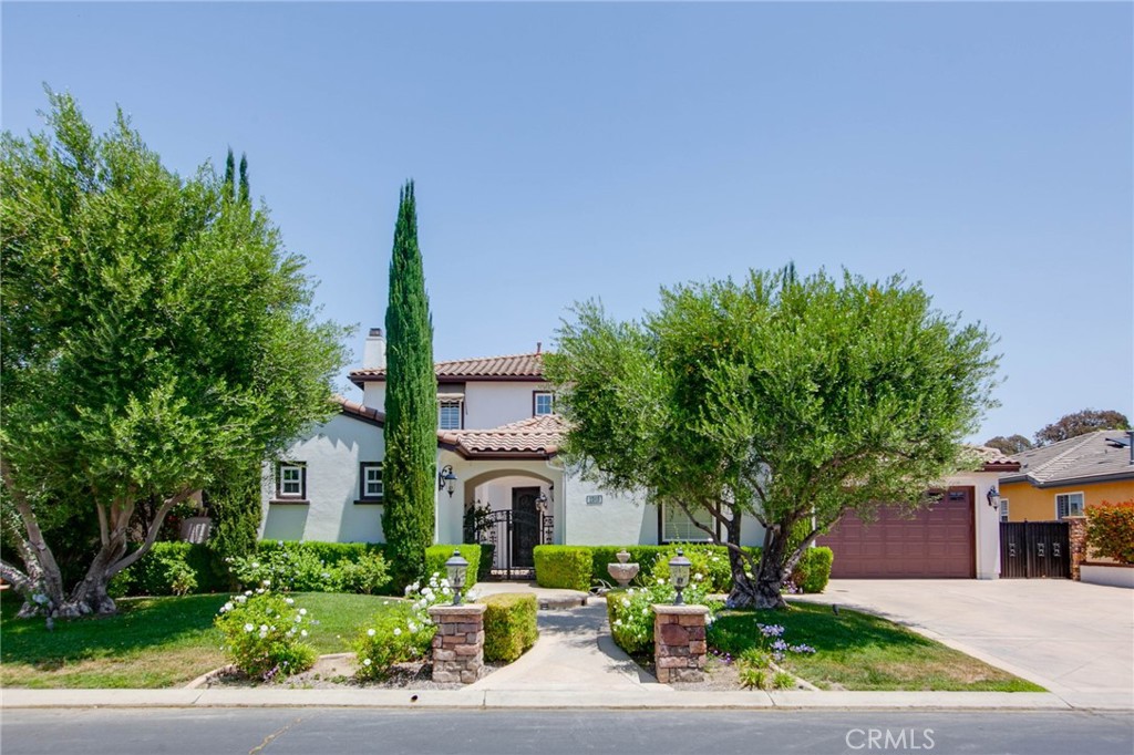 22910 Banbury Court Property Photo 1