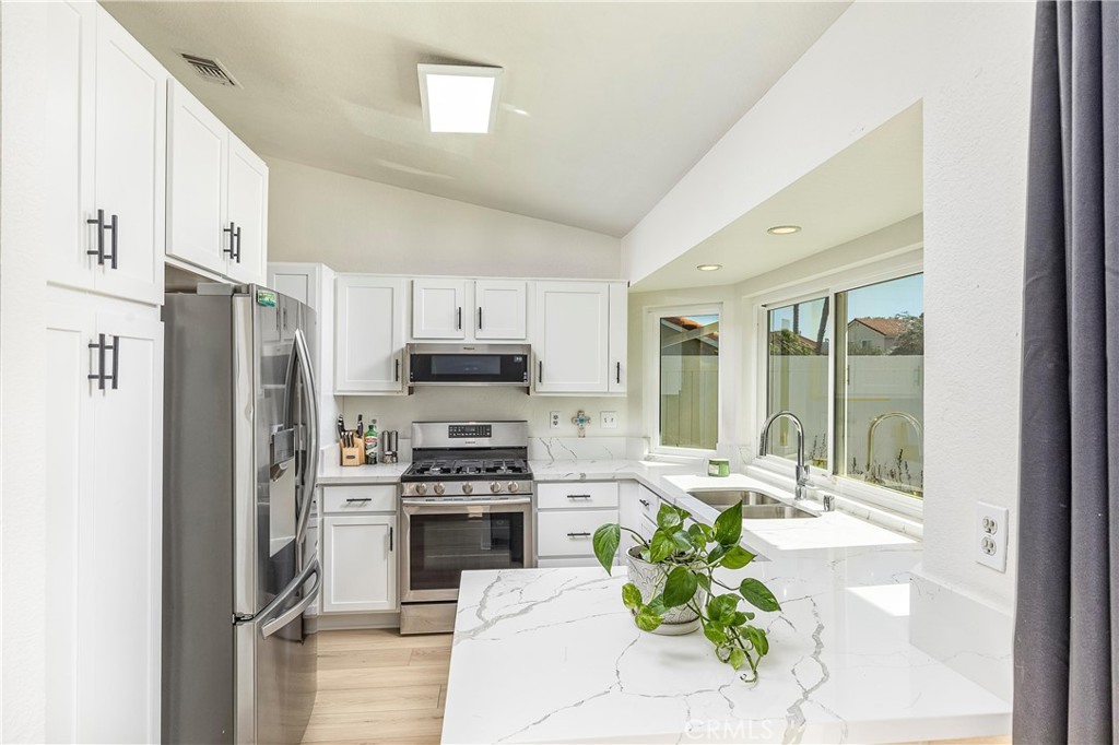 45586 Rainbow Canyon Road Property Photo 12