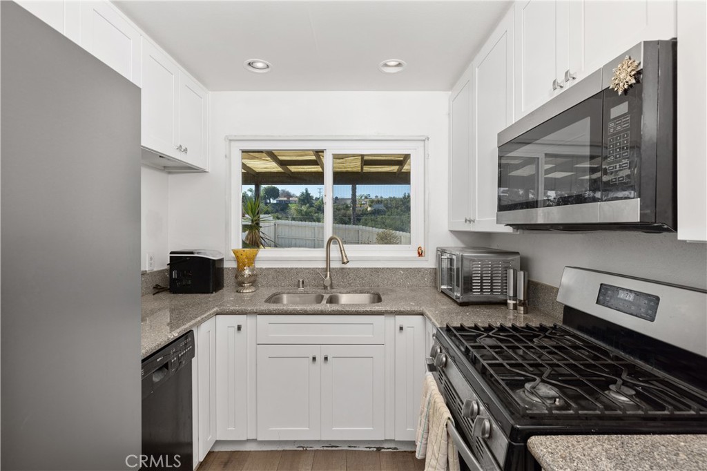 4657 Chateau Place Property Photo 1