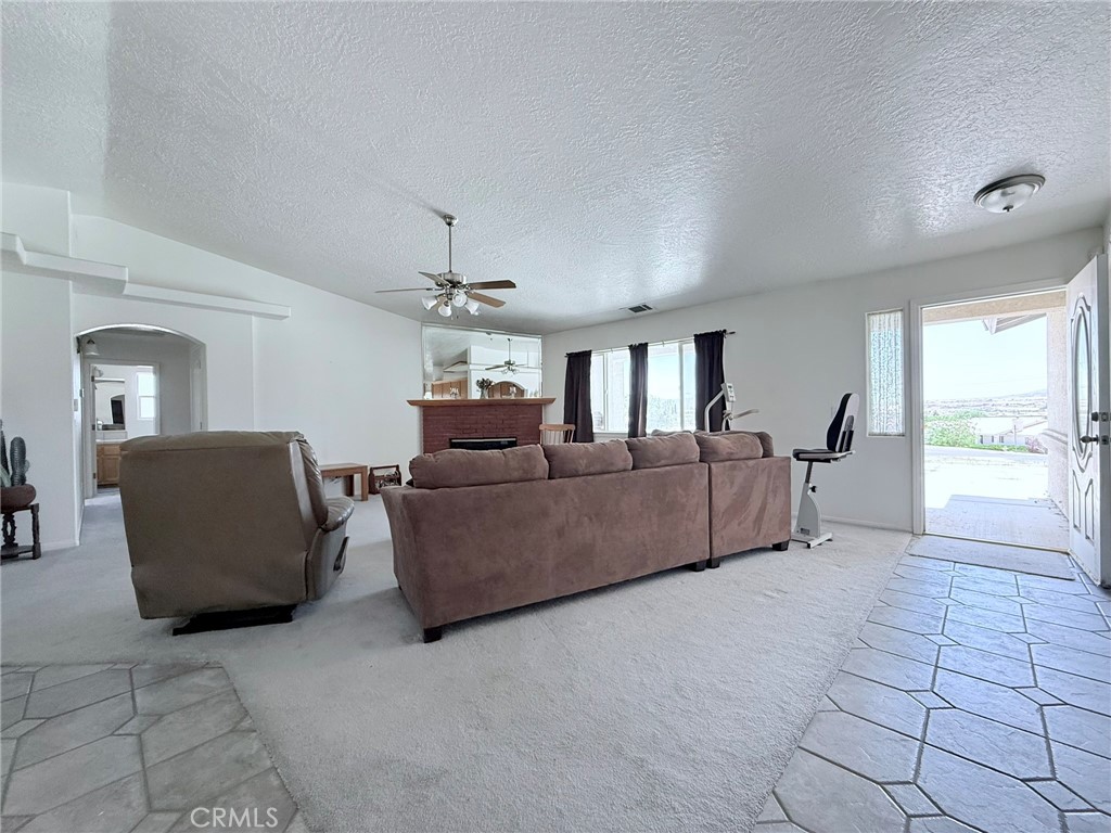 10730 Choiceana Avenue Property Photo 4