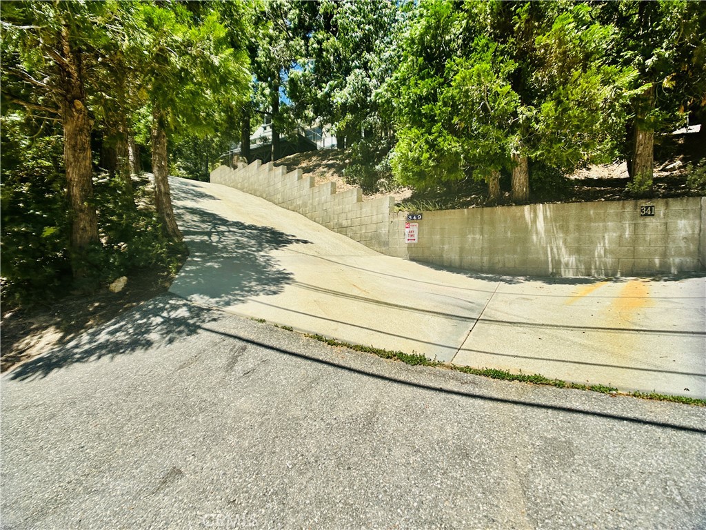 349 Golf Course Road Property Photo 5