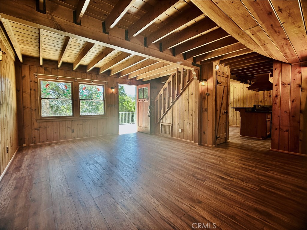 349 Golf Course Road Property Photo 14