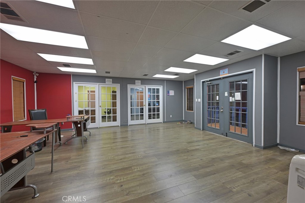 2151 E Colorado Boulevard Property Photo 4