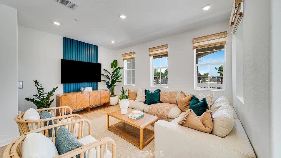 8343 Gabrielino Court Property Photo 6