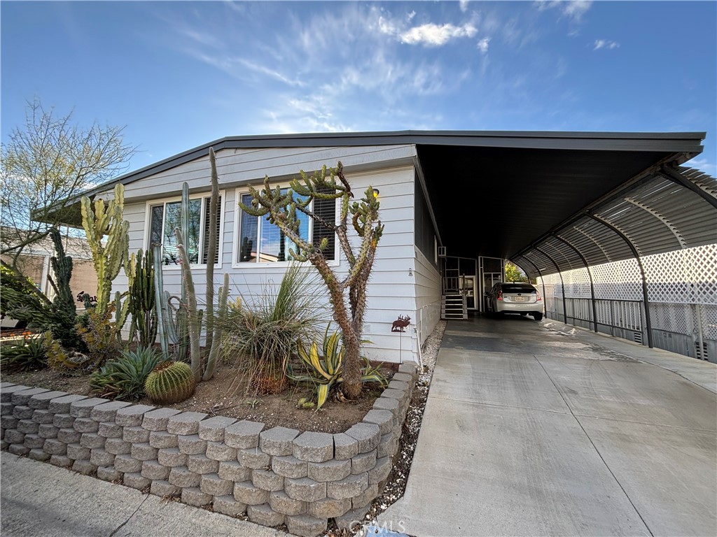 1145 E Barham 100 Property Photo 2